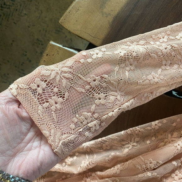 Altar’d State Elegant Pink Lace Dress with Long Sleeves/ Size Medium - Picture 4 of 7